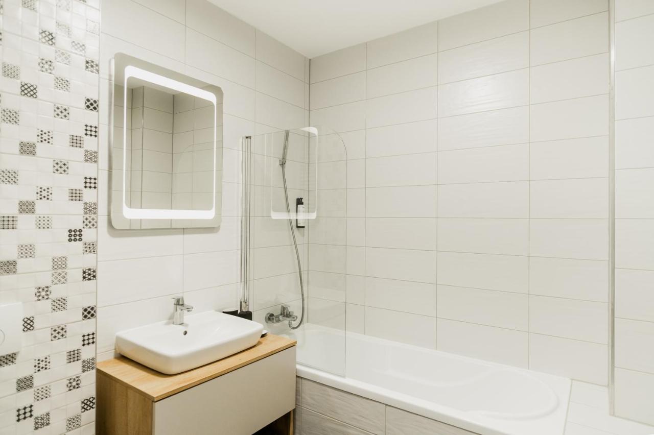 Skylark - Singapore Penthouse With Jacuzzi & Panoramic View Braşov Exteriör bild
